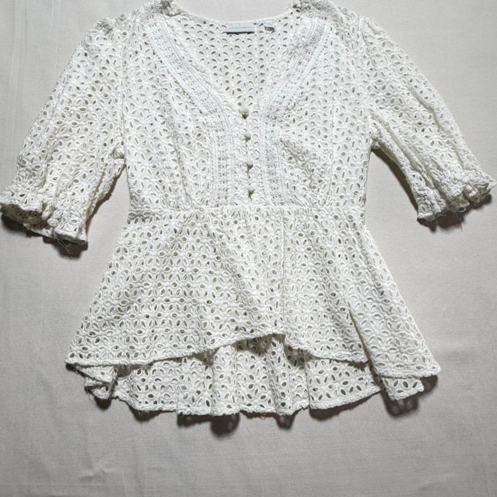 NEW YORK & COMPANY Cream Lightweight Eyelet Cotton Peplum V Neck Peasant Blouse